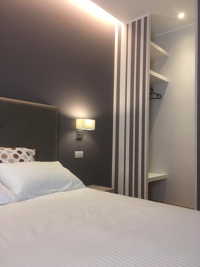 Robin Rooms Montegranaro Exterior foto